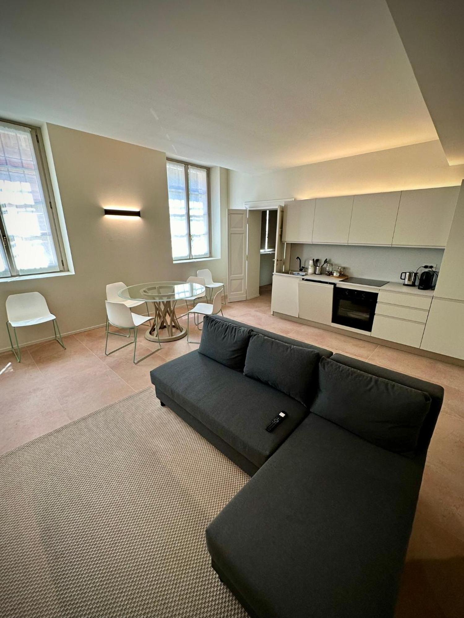 Grey-Fontanelli Luxury Suite Reggio Emilia Eksteriør billede